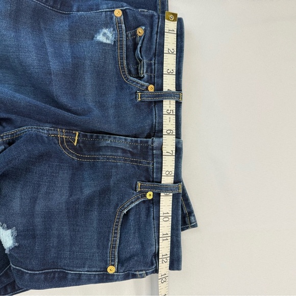 7 For All Mankind Blue Skinny Jeans with Classic Indigo Hue - Picture 6 of 9